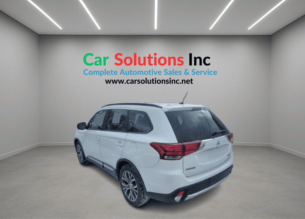 2016 Mitsubishi Outlander - Image 6
