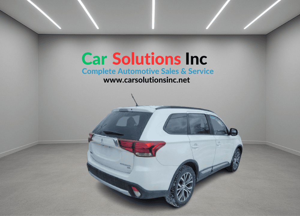 2016 Mitsubishi Outlander - Image 4